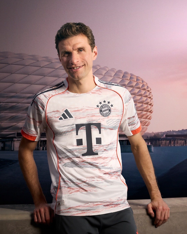 FC Bayern Munich 25/26 Away